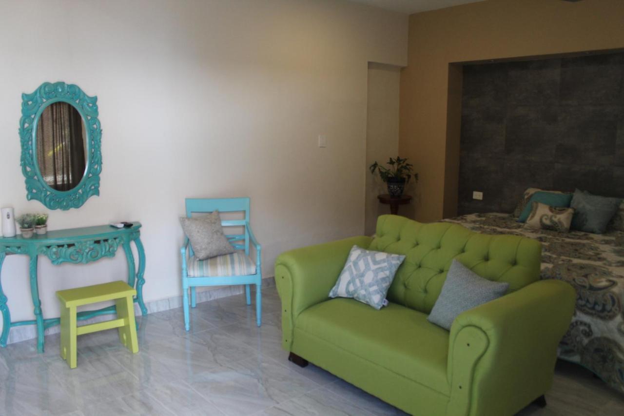 Casa Tunich Naj Panzió Valladolid  Kültér fotó